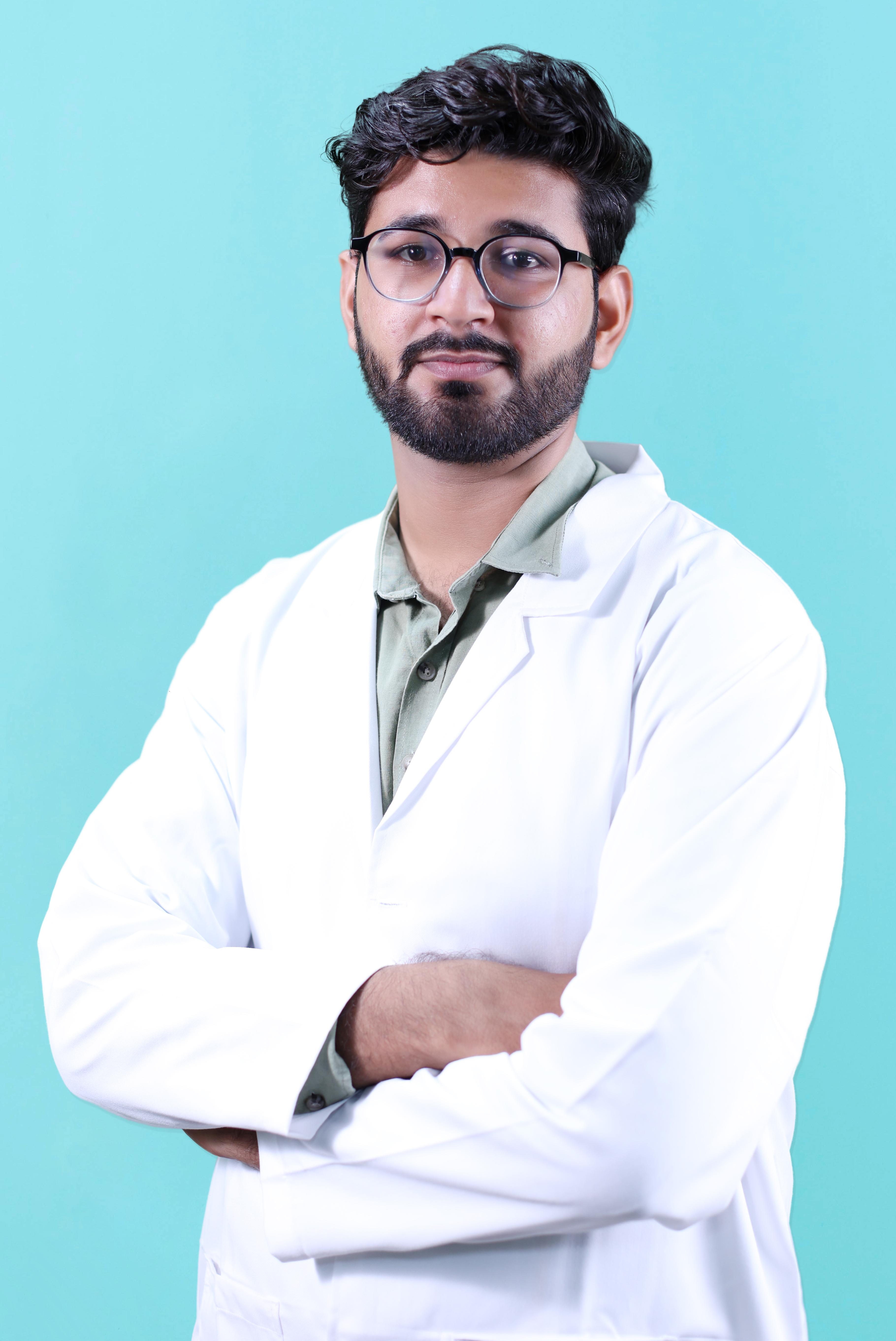 Dr. Aryan Pachar